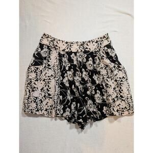 free people cream and black floral flowy shorts size 2‎